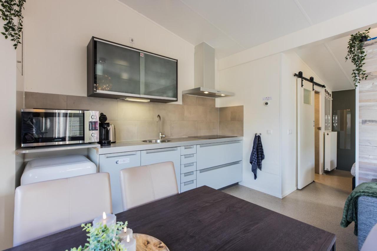 Nieuw Holiday Home Oostkapelle Centrum エクステリア 写真